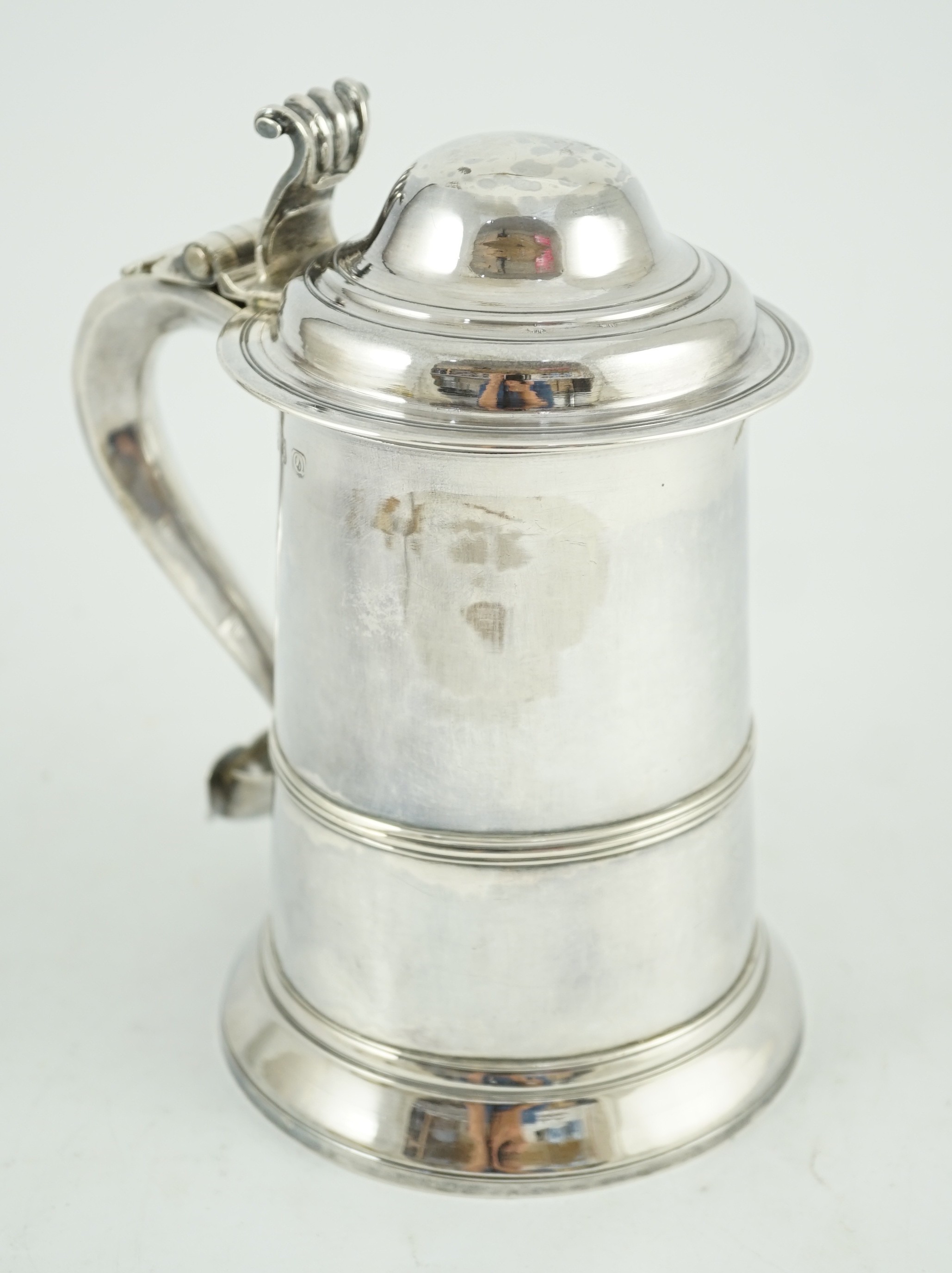 A George III silver tankard, maker I.D